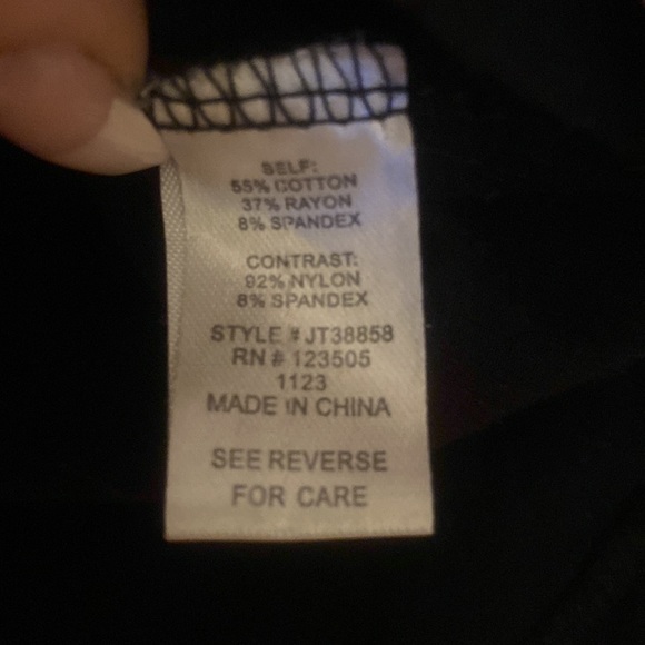 Hearts & Hips crop top 😍😍😍 - Picture 5 of 6